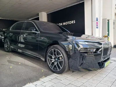 BMW 7-Series