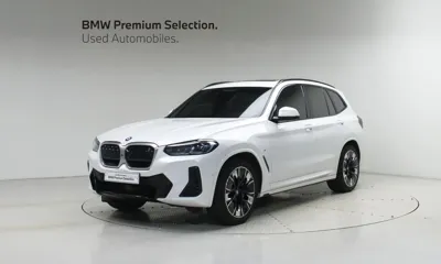 BMW iX3