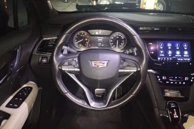 Cadillac XT6