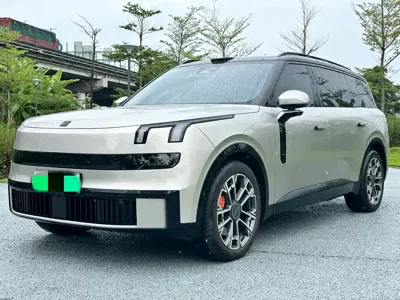 Lynk & Co 领克900