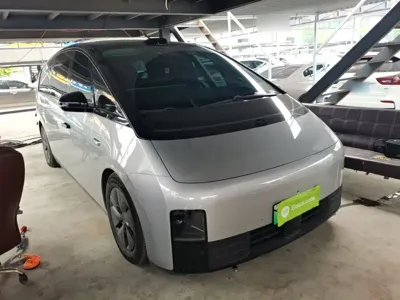 Li Auto Li MEGA