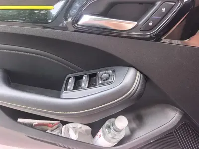 Roewe i5