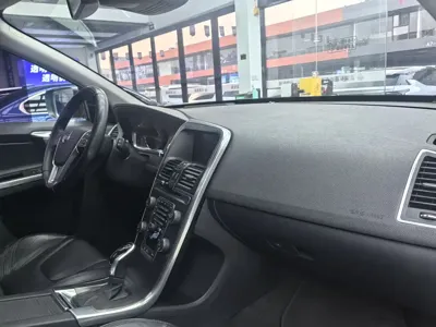 Volvo XC60 (Import)