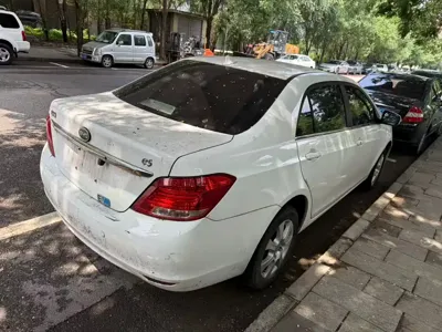 BYD e5