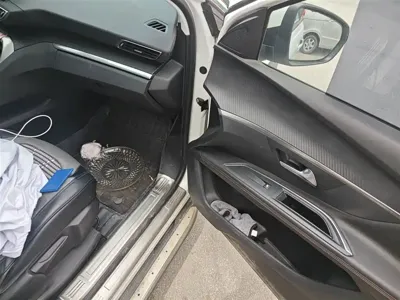 Peugeot 4008
