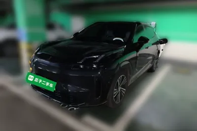 Lynk & Co 08 EM-P