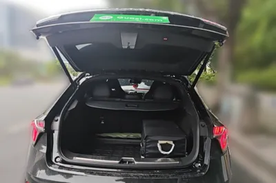 Lynk & Co 02 Hatchback