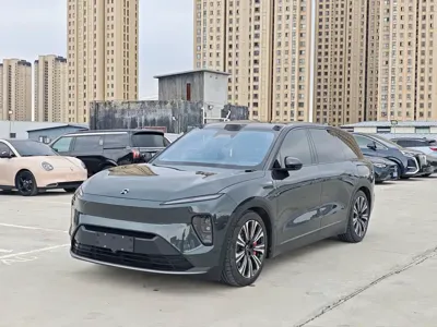 Nio ES8