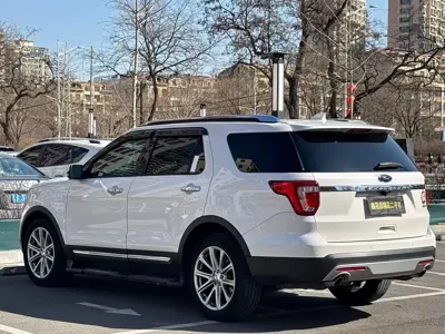 Ford Explorer (Import)