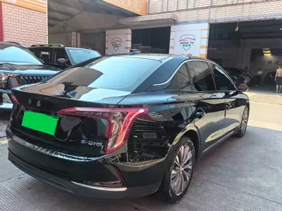 Hongqi Hongqi E-QM5