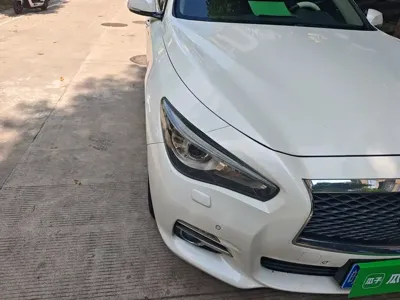 Infiniti Q50L