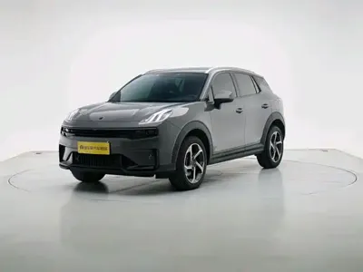 Lynk & Co 06