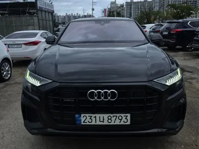 Audi Q8