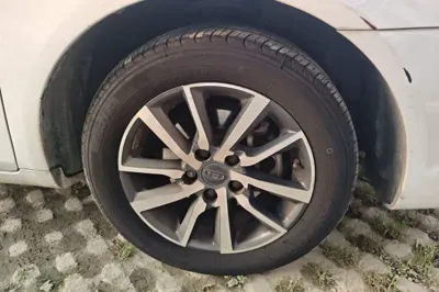 Geely Auto Emgrand