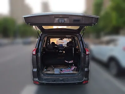 Dongfeng Fengon 330