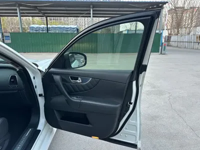 Infiniti FX