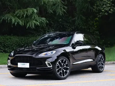 Aston Martin DBX