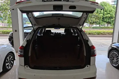BYD S7