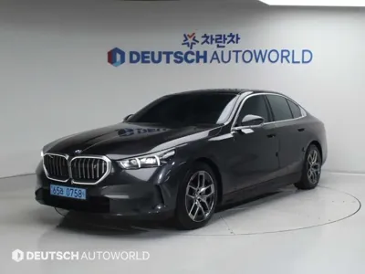 BMW i5
