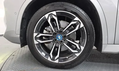 BMW iX1