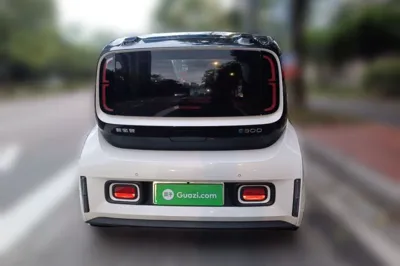 Baojun E300
