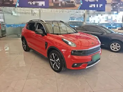 Lynk & Co 01