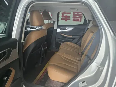 BAIC X7