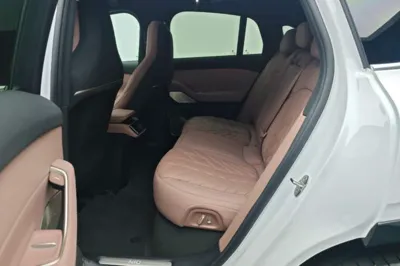 Nio EC6