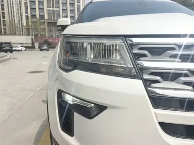 Ford Explorer (Import)