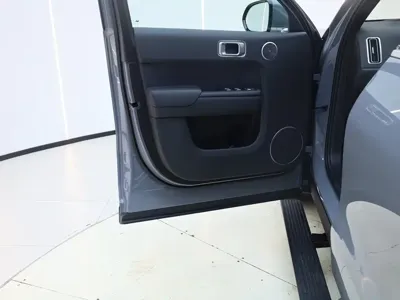 Li Auto Li L8