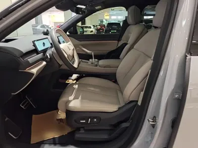 Nio ES8
