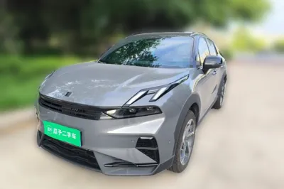 Lynk & Co 06