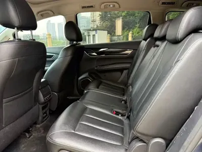 BYD MAX
