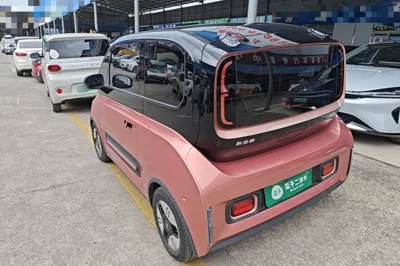 Baojun E300