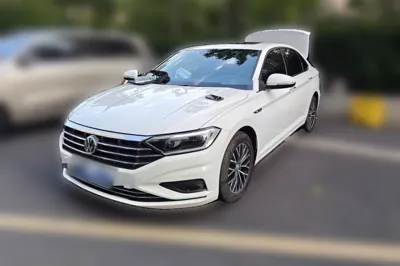 Volkswagen Sagitar