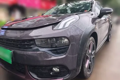 Lynk & Co 02
