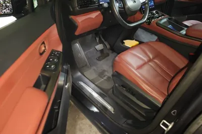 Nio ES8