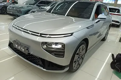 Xpeng G9