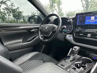 Toyota Crown Kluger