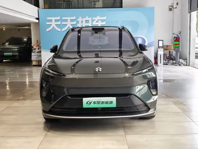 Nio ES8