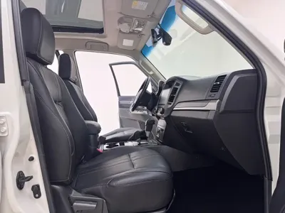 Mitsubishi Pajero (Import)