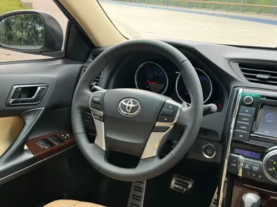 Toyota Reiz