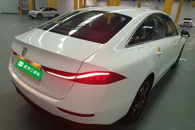 Roewe D7