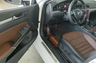 Volkswagen Lamando