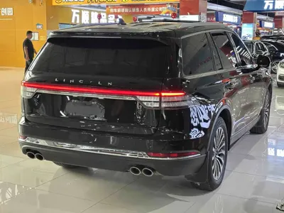 Lincoln Aviator