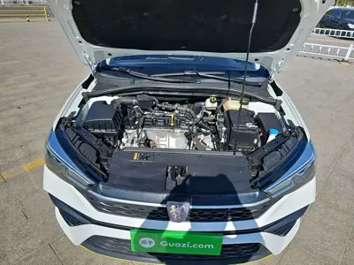 Roewe i5