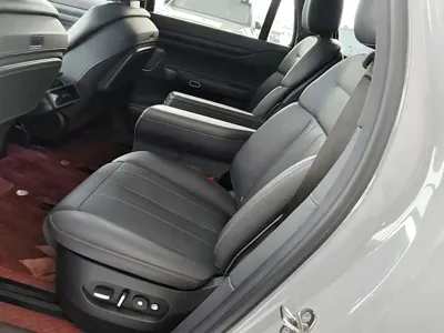 Nio ES8