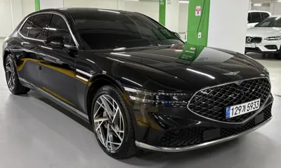 Genesis G90