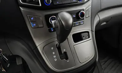 Hyundai Starex