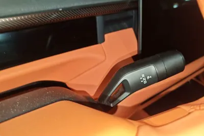 Lynk & Co 900